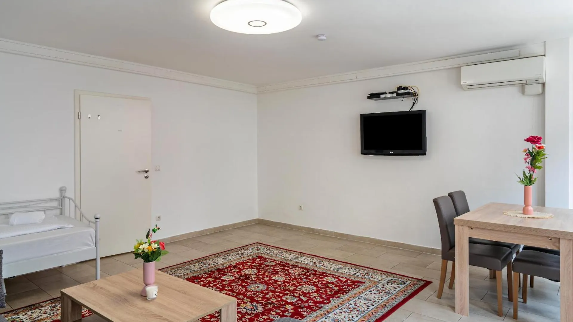 Aldars 2 Apartment Munich 0*,